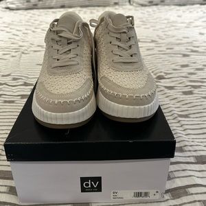 Brand new in box dolce vita Fay sneakers